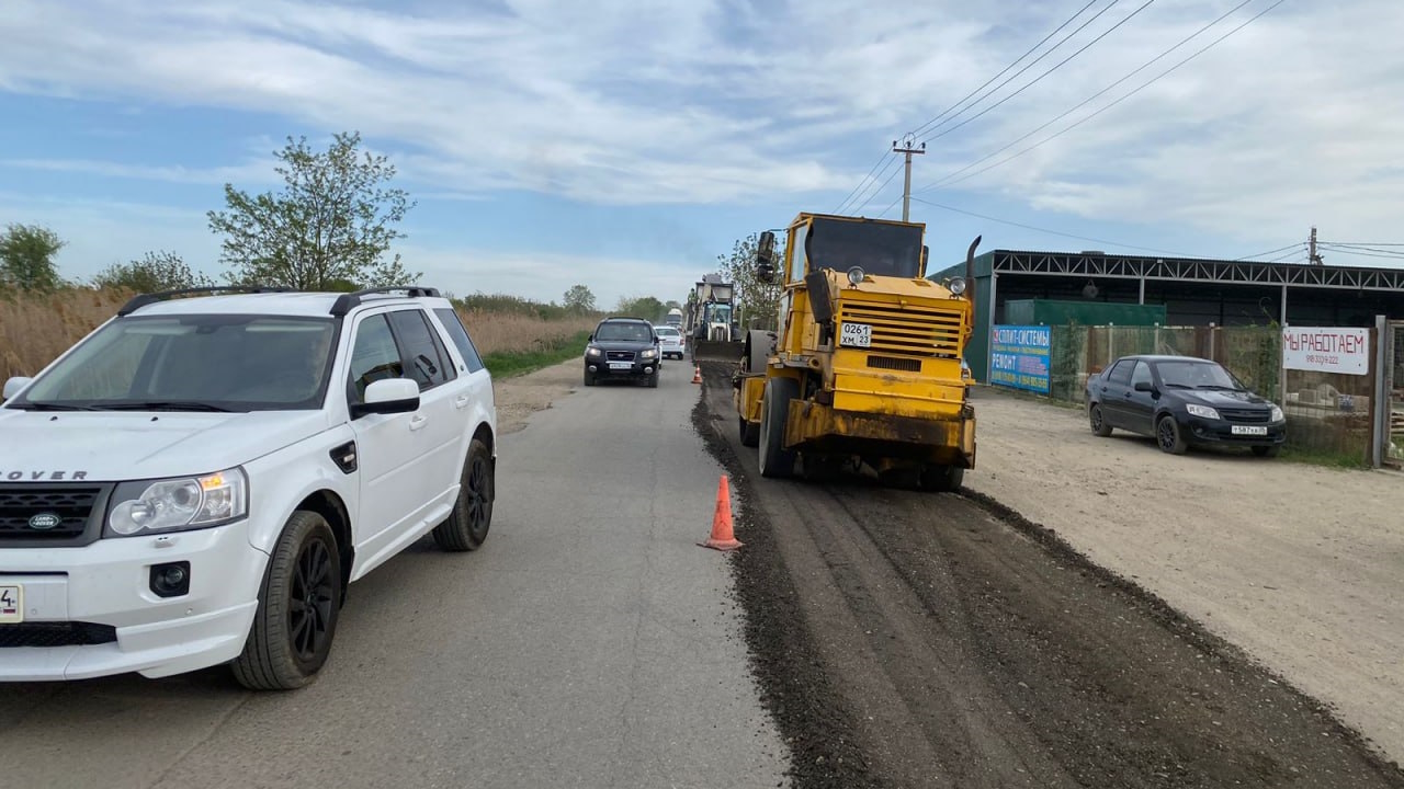 В Краснодаре стартовал ремонт подъездной дороги к НСТ «Речник»