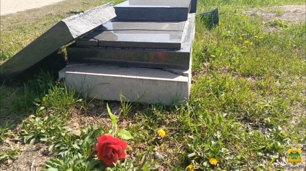 Мужчина разбил памятники на одном из кладбищ в Гулькевичском районе