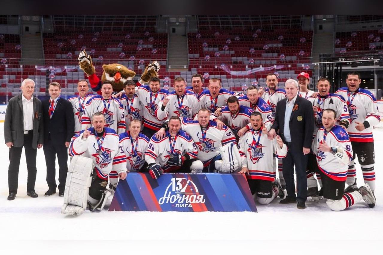 Краснодарский хоккейный клуб «Гвардия» стал серебряным призером «Лиги Будущих Чемпионов 40+»